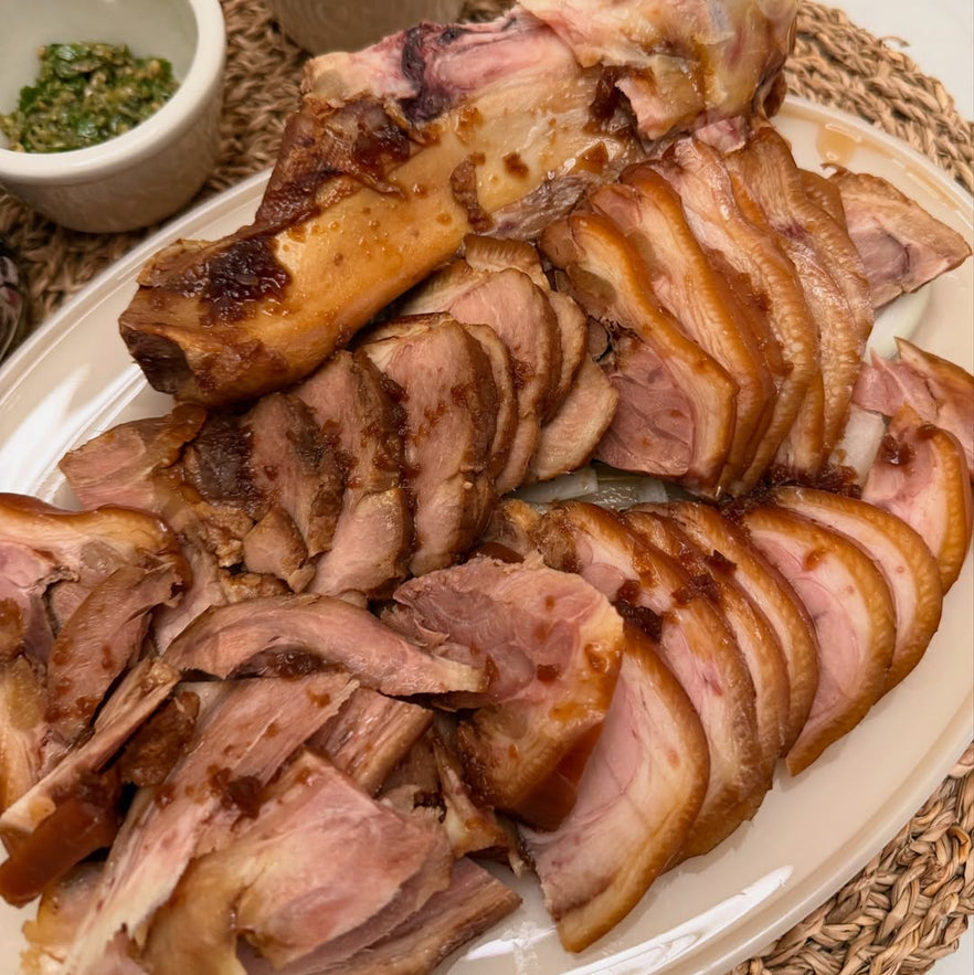 Cooked Herbal Pork Hock 바로썰어먹는 한방 왕족발
