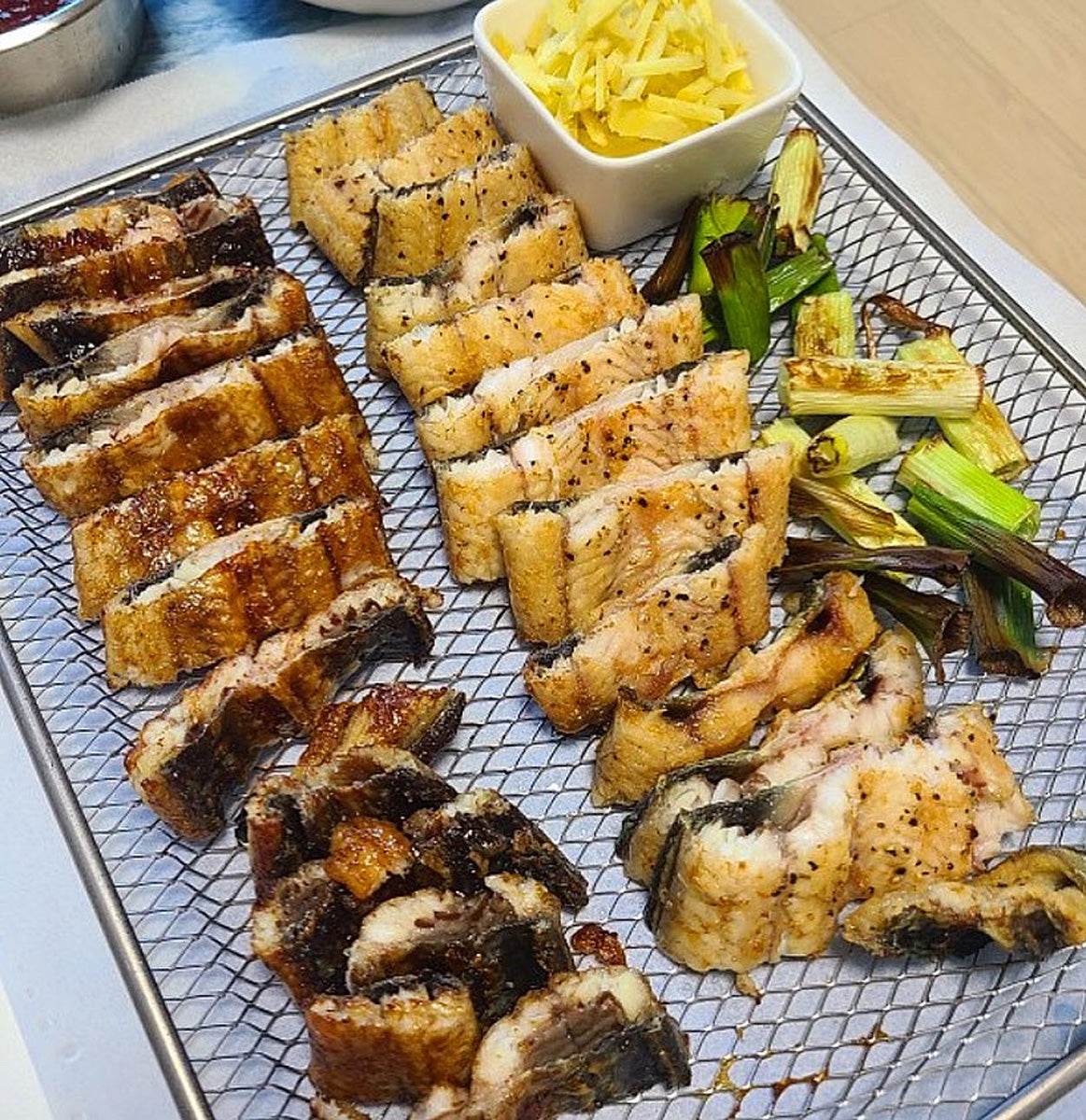 Frozen Eel from Korea 2pc [초벌장어2미] - Lets Eatscape