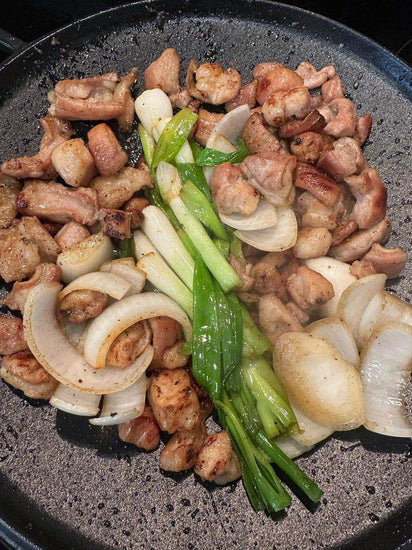 Marinated Beef Intestines & Abomasum Combo [양념 소막창대창 콤보] - Lets Eatscape