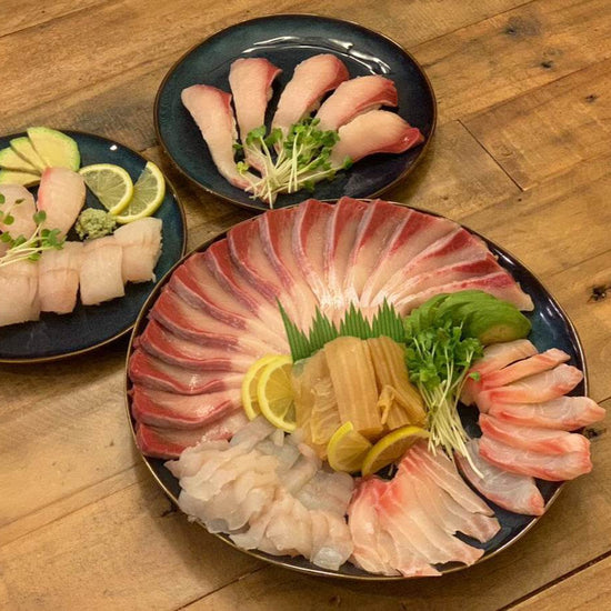 Hamachi (Yellowtail) Sashimi Set - Belly & Back Loin [방어회] - Lets Eatscape