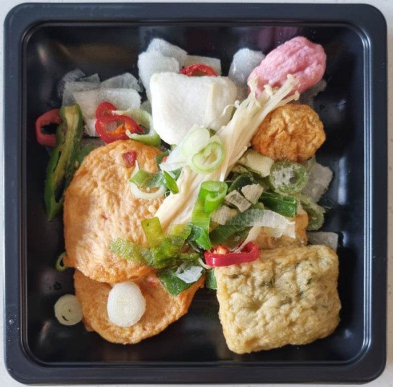 Fish Cake Soup [고래사어묵탕] - Lets Eatscape