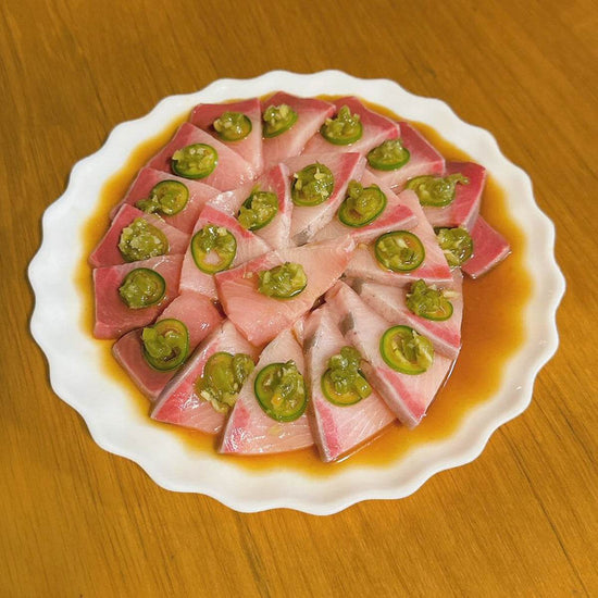 Hamachi (Yellowtail) Sashimi Set - Belly & Back Loin [방어회] - Lets Eatscape