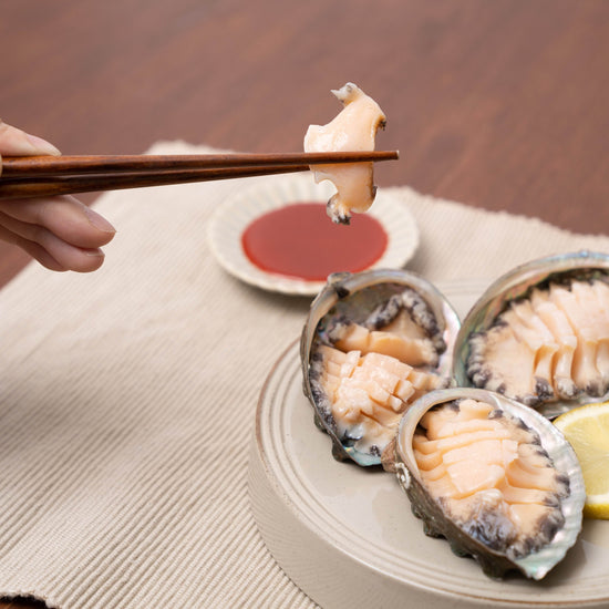 Sashimi Grade Steamed Abalone from Korea (사시미그레이드 완도 특대전복회 (12-13미) - Lets Eatscape
