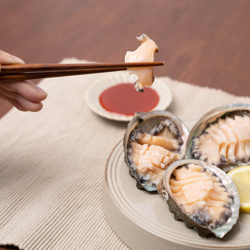 Sashimi Grade Steamed Abalone from Korea (사시미그레이드 완도 특대전복회 (12-13미) - Lets Eatscape