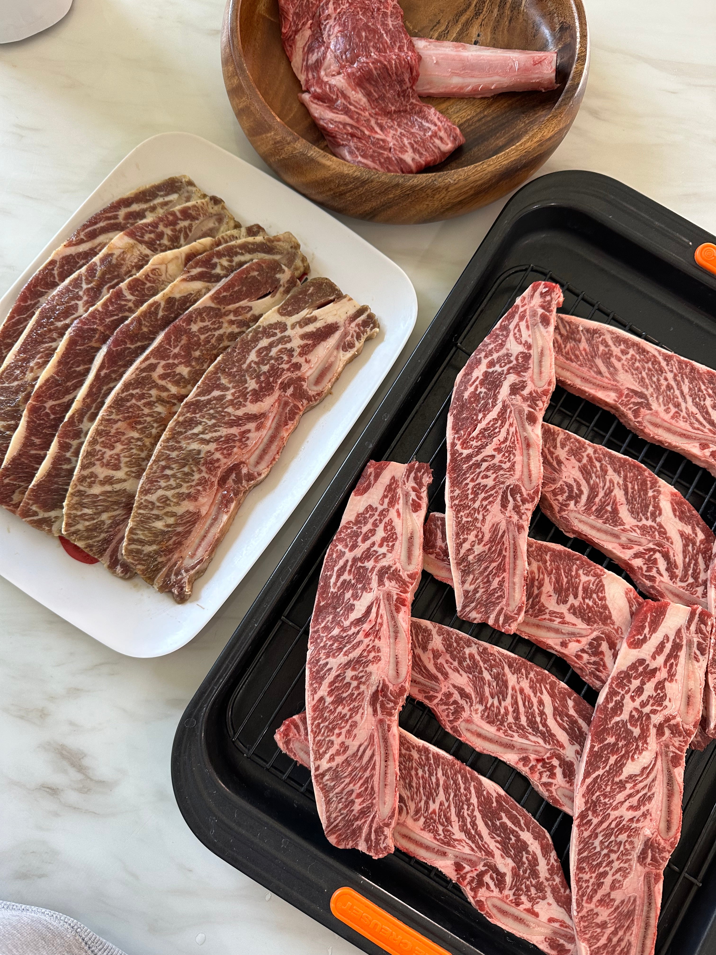 LA Galbi Center Cut Marinated Sliced Beef Short Rib (Avg. 2lb)