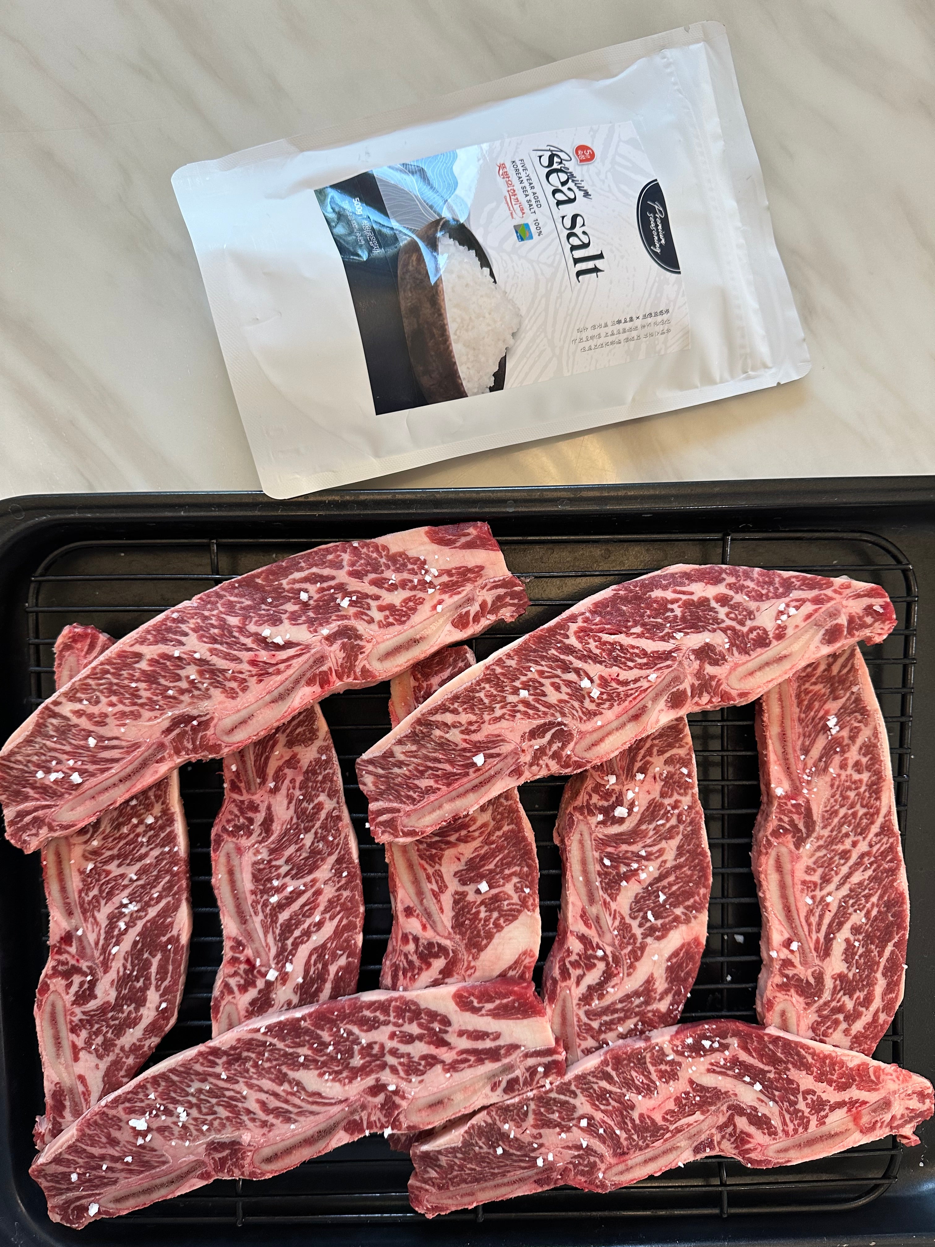 LA Galbi Center Cut Marinated Sliced Beef Short Rib (Avg. 2lb)