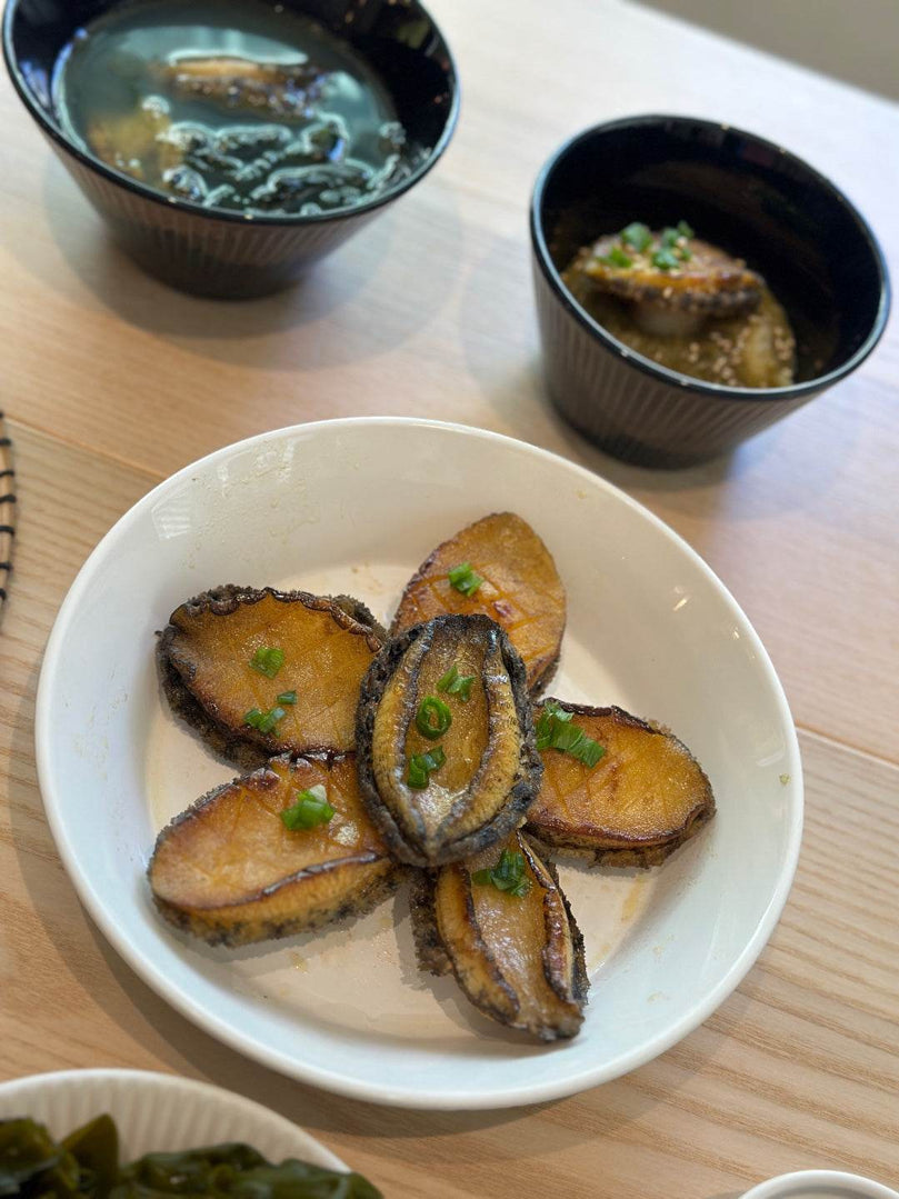 Cooked Abalone [자숙스테이크전복] - Lets Eatscape